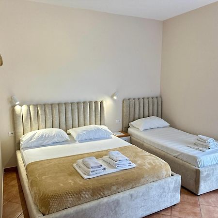 Anel Suites Vlorë Екстериор снимка
