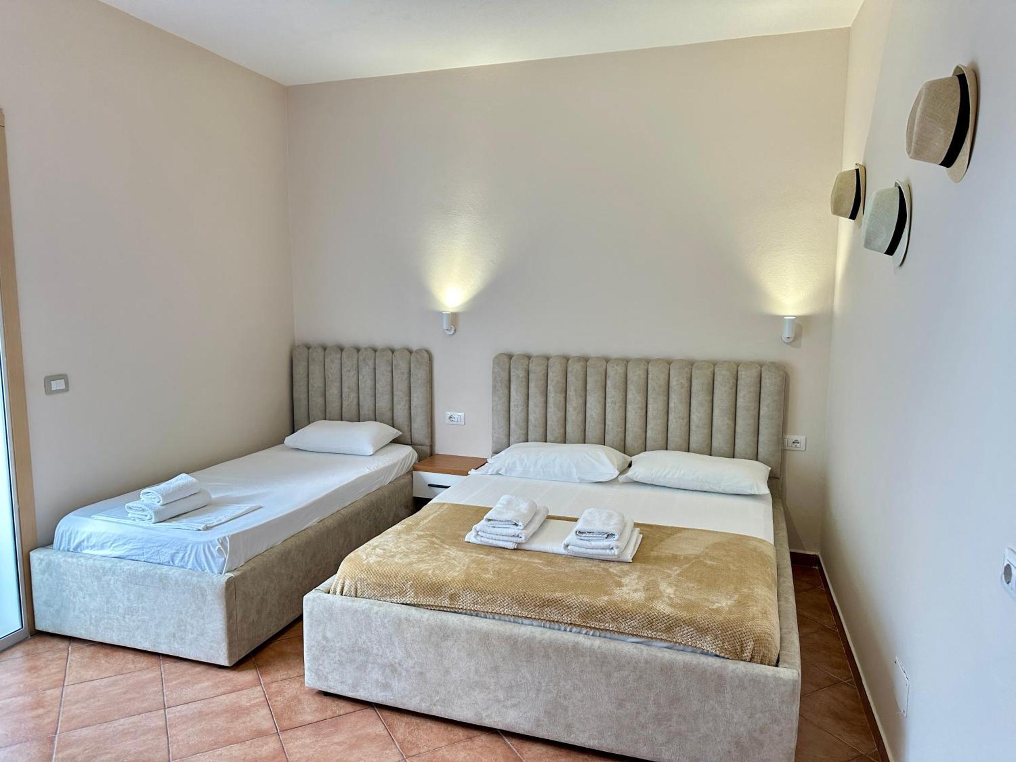 Anel Suites Vlorë Екстериор снимка